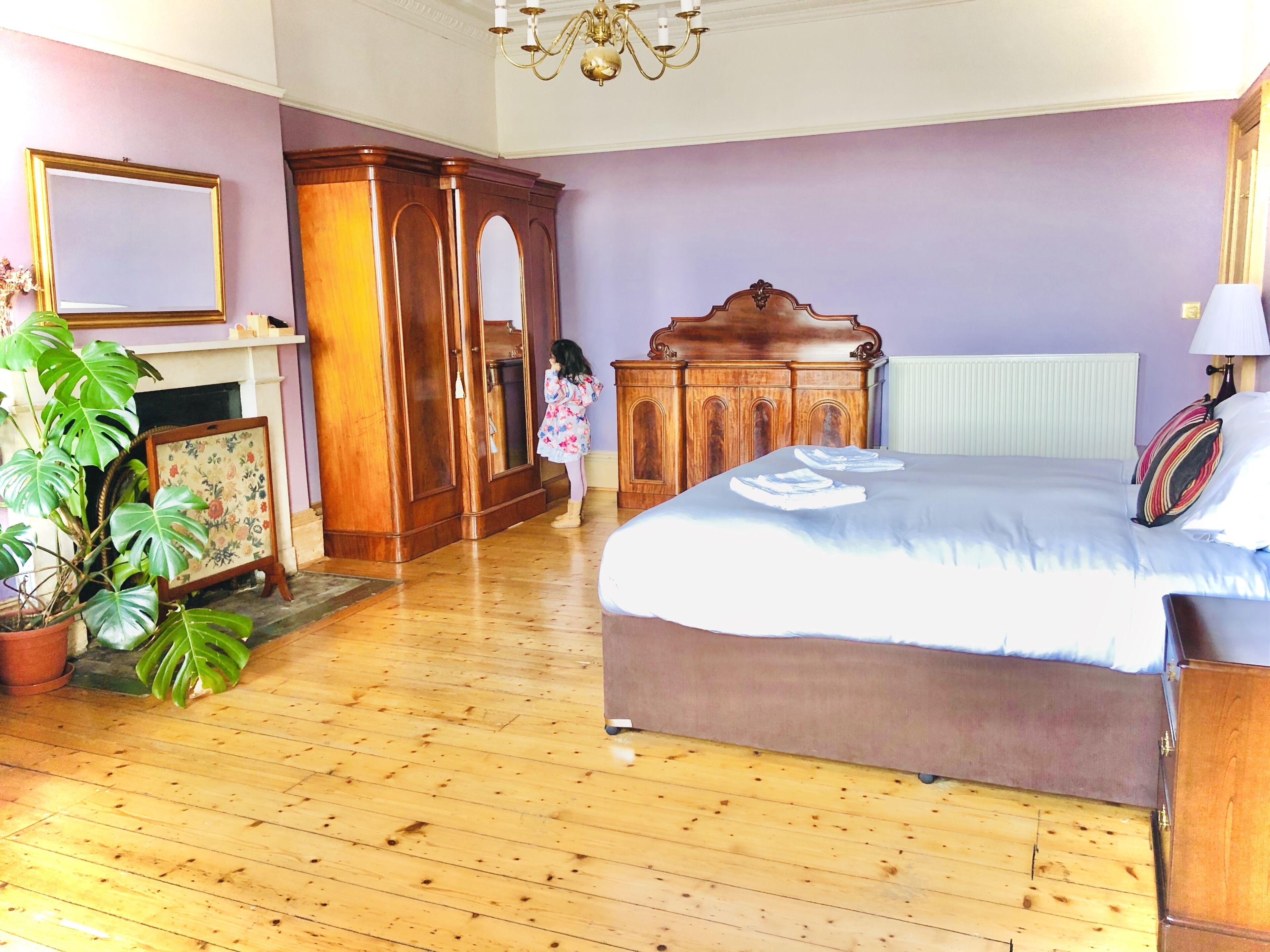 3 bedrooms, iron/ironing board, travel cot, free WiFi