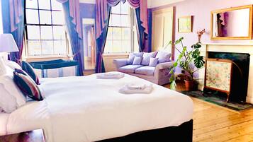 3 bedrooms, iron/ironing board, travel cot, free WiFi
