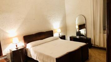 4 chambres, fer et planche Ă repasser, Wi-Fi, draps fournis