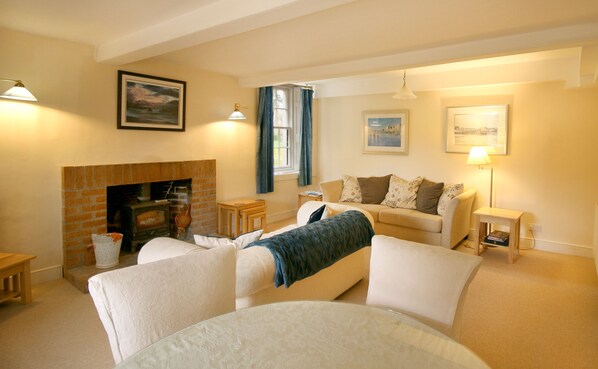 Smart TV, fireplace, DVD player, foosball