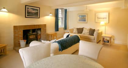Merlindale 5* self-contained, two bed/two bath apt. by River Tweed in NSA
