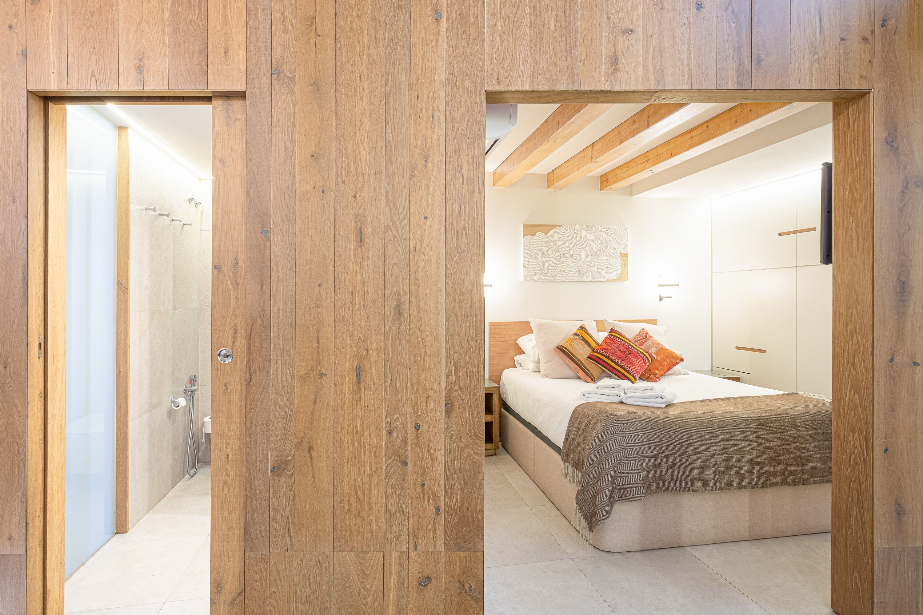 1 chambre, coffres-forts dans les chambres, bureau