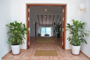 Interior - Grand villa with fantastic views to the Mediterranean Sea (La Herradura, Granada)