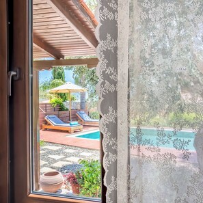 Interior - Ideally located to explore W.Crete,  Cottage with private, eco, heated Pool (Spilia)