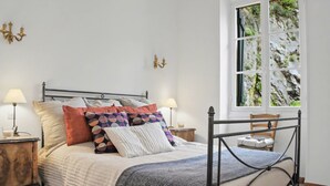 4 chambres, fer et planche à repasser, Wi-Fi gratuit, draps fournis