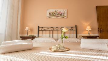 3 Schlafzimmer, BĂŒgeleisen/BĂŒgelbrett, Reisekinderbett, kostenloses WLAN