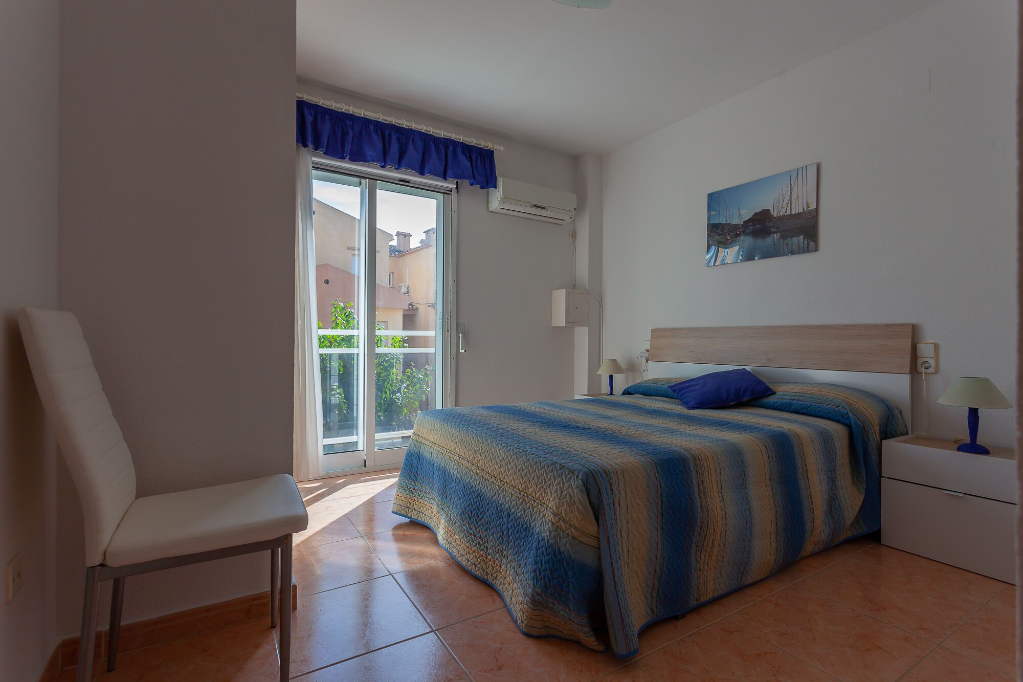 2 slaapkamers, een strijkplank/strijkijzer, gratis wifi, beddengoed