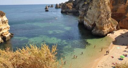 Small Villa with 3 bedrooms,2 bathrooms, AC, wifi,private pool.