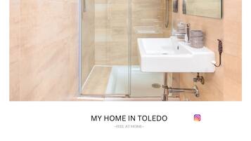 Kostenlose Toilettenartikel, Haartrockner, Handtücher