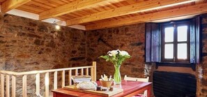 Interior - Casas da Encosta, Shale Houses, Accommodation in Shale Village - Free Wifi (Sobreira Formosa)