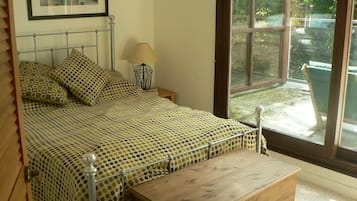 4 slaapkamers, een strijkplank/strijkijzer, gratis wifi, beddengoed