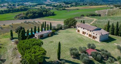 Il Poderuccio 17, Emma Villas