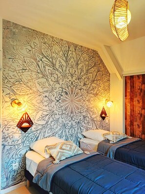 3 bedrooms, iron/ironing board, travel cot, free WiFi