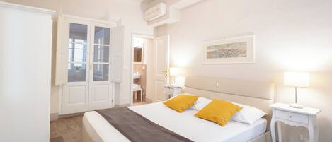 2 chambres, bureau, Wi-Fi gratuit, draps fournis