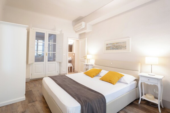 2 chambres, bureau, Wi-Fi gratuit, draps fournis