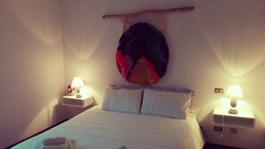 2 bedrooms, iron/ironing board, travel cot, free WiFi