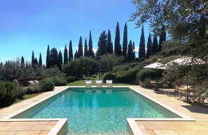 Outdoor pool - Poggio Corsucci.Historic stone house with swimming pool and enchanting view.     (Loro Ciuffenna (Province of Arezzo))