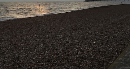 Goodwin Sands Cottage - 50 meters from the beach