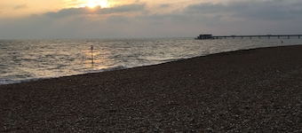 Goodwin Sands Cottage - 50 meters from the beach