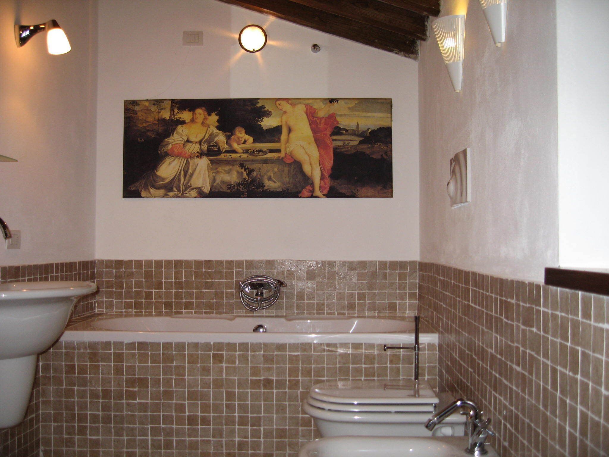 Vasca, asciugacapelli, bidet, asciugamani