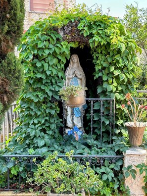 Exterior detail - Villa Sicels - Agnone Beach - Syracuse - Sicily (Agnone Bagni)