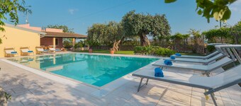 Il Giardino Dei Limoni 8, Emma Villas