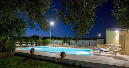 Il Giardino Dei Limoni 8, Emma Villas