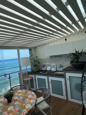 Dining - Last Minute-Jacuzzi & Sea View (Trabia)