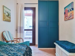 3 camere, una cassaforte in camera, una scrivania, ferro/asse da stiro