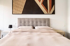 3 bedrooms, iron/ironing board, free WiFi, bed sheets - Terrace on the lake,private garage (Lugano)