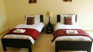 2 bedrooms, iron/ironing board, travel cot, WiFi