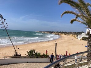 Vlak bij het strand
