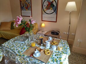 Dining - Charming apartment in Molino Stucky (SPA, wifi, TV sat, elevator) (Venezia)