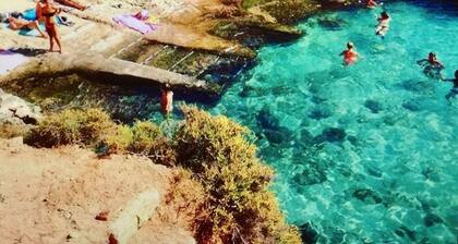 House in an environment of authentic nature, 2 km from the best beaches