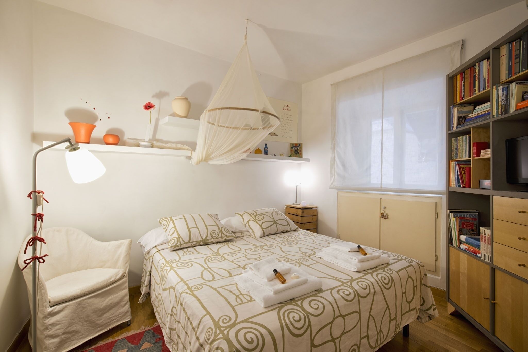 1 bedroom, iron/ironing board, Internet, bed sheets