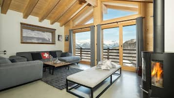 Televisio, takka, suoratoistopalvelut, stereot