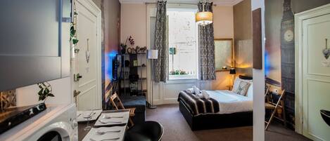 1 bedroom, soundproofing, iron/ironing board, free WiFi