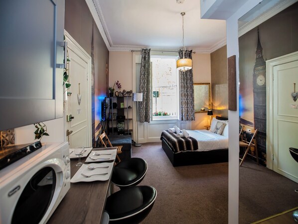 1 bedroom, soundproofing, iron/ironing board, free WiFi