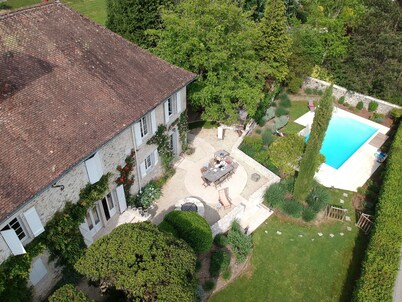 Massignieu De Rives: 19th Mansion with breathtaking mountain view