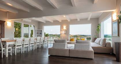 VILLA BELSOLE -in Chianti in Tuscany, with heated pool and car charging.