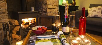 FALL IN GREEN COTTAGE, Haworth