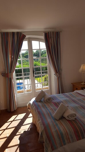 5 Schlafzimmer, Bügeleisen/Bügelbrett, WLAN, Bettwäsche
