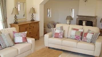 TV connectée, lecteur de DVD, chaîne hi-fi