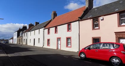 Viihtyisä mökki lähellä Elieä, rannat, golf, lemmikkieläinystävällinen, halvat pääsiäisen hinnat