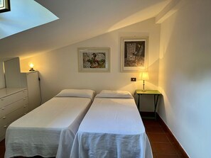 4 bedrooms, iron/ironing board, travel cot, free WiFi