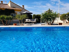 Pool - Beautiful Modern Villa, ESP & UK TV, WIFI, Aircon, Private Designer Pool & Golf  (Mazarrón)