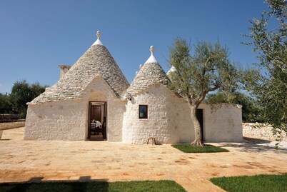 Trullo Due Ulivi - Trullo with private pool and authentic design