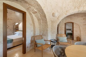 2 bedrooms, in-room safe, iron/ironing board, travel cot