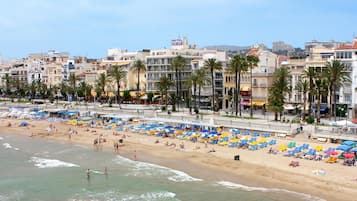 Beach nearby, sun loungers