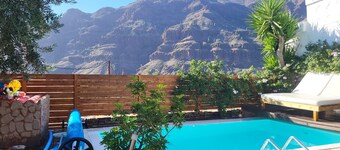 Casa Agustin-Piscina 27º-A/C- wifi-Homeliness